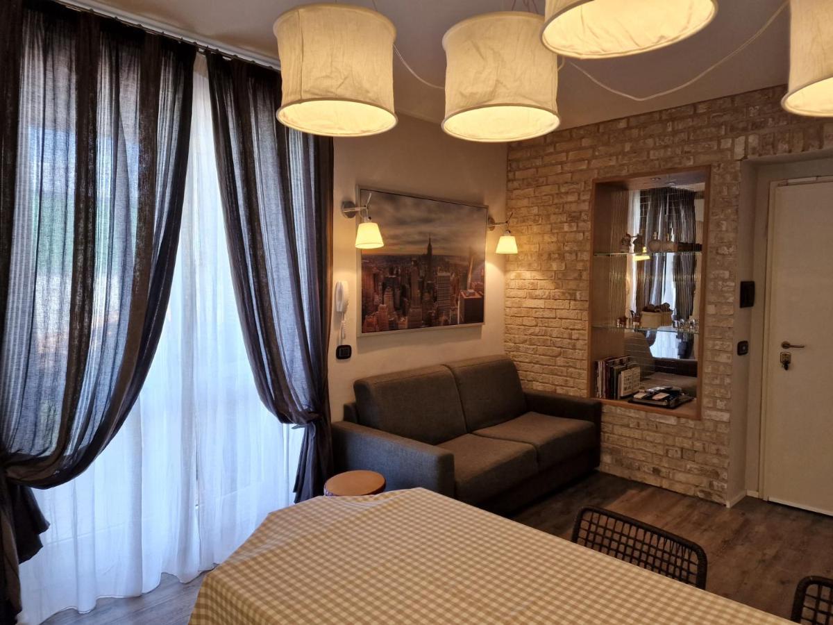Desenzano Luxury Apartment 데센자노델가르다 외부 사진