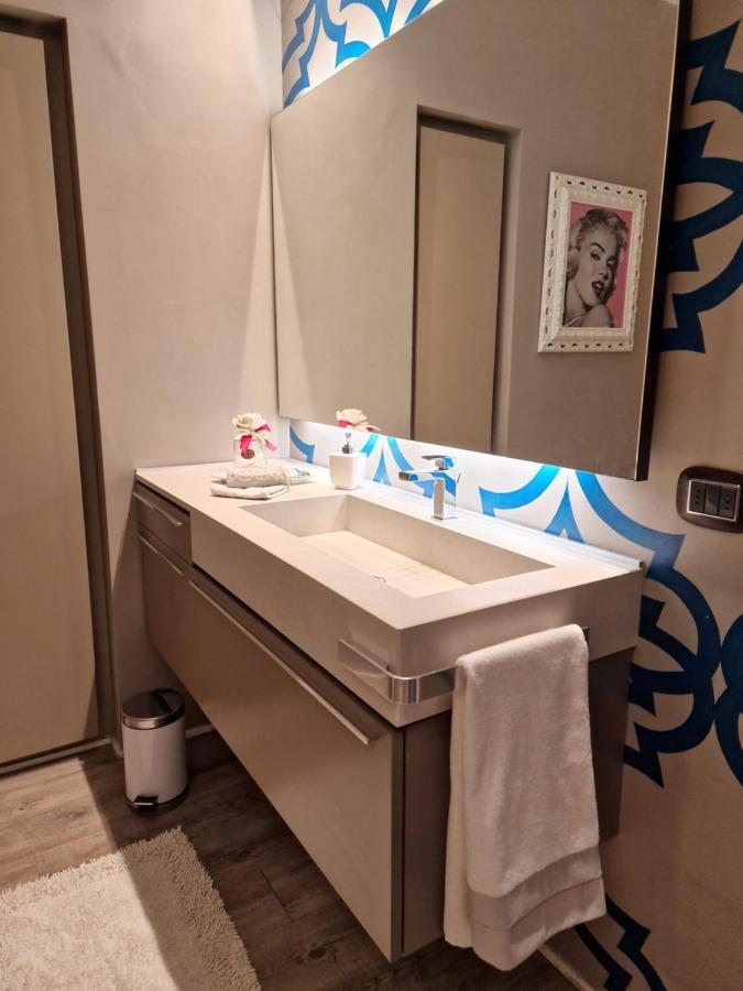 Desenzano Luxury Apartment 데센자노델가르다 외부 사진