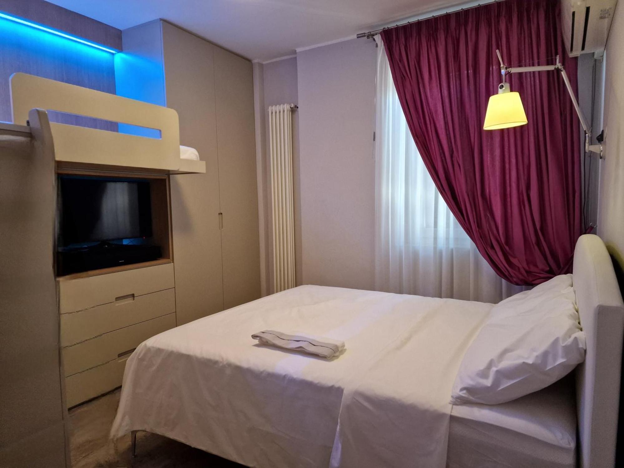 Desenzano Luxury Apartment 데센자노델가르다 외부 사진